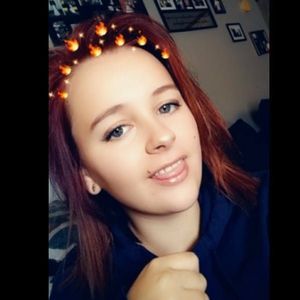 Meet your Posher, Holly